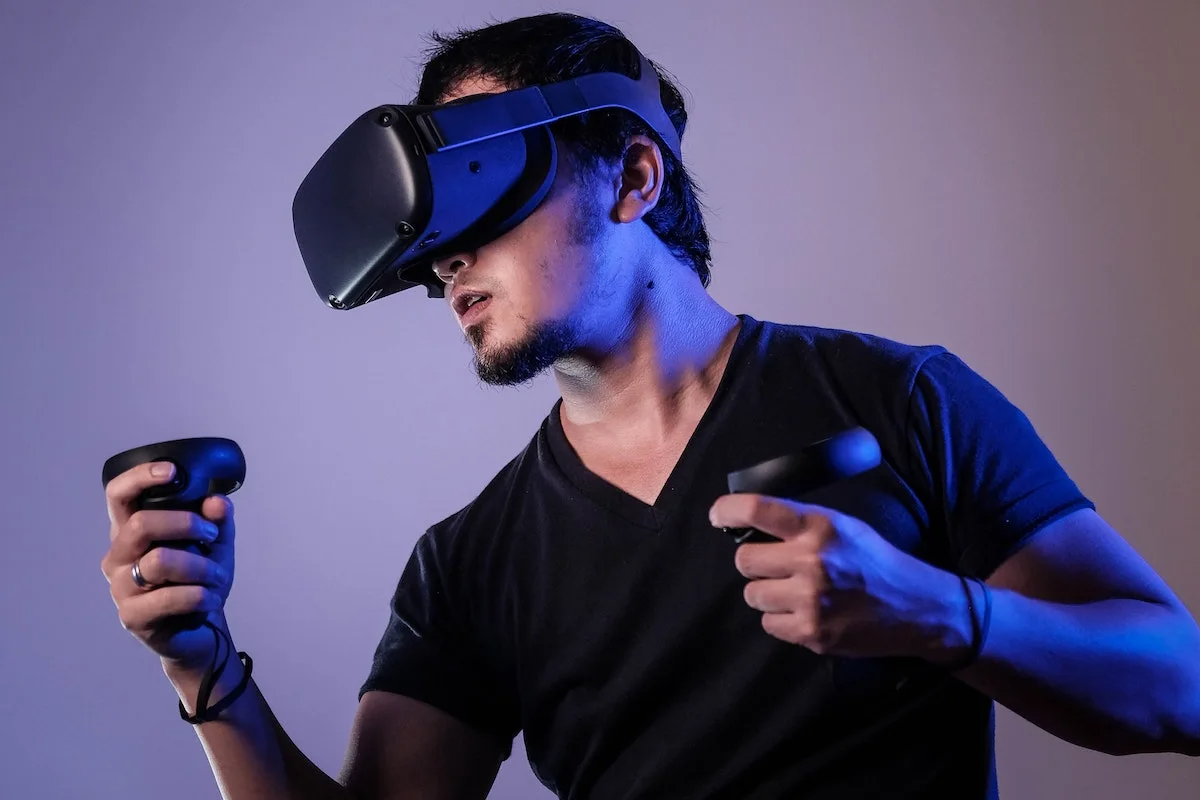 VR